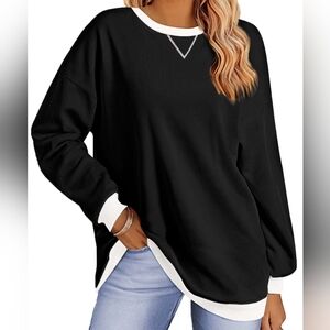 Fantaslook Women's Black and White Sweatshirt